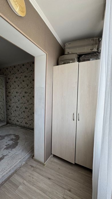 Продам купейный шифоньер с двумя зеркалами