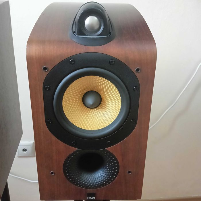 Bowers wilkins 705