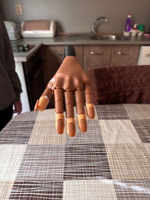 Манекен ръка за маникюр