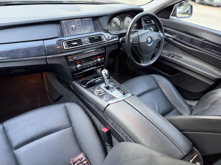 BMW - 730d - F01 - 2010 - 3.0 Diesel - Euro 5 - 245 CP - Automat - 4 Zone de clima - Scaune cu memorii - Camere spate si vara fata - Xenon-Acte la zi