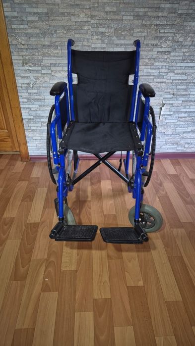 Продам инвалидную коляску