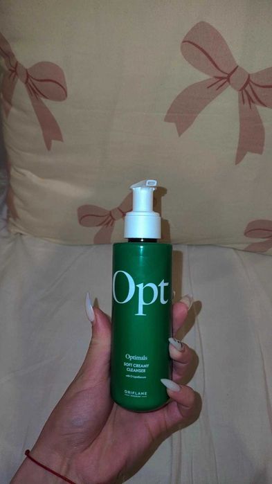 Почистващ гел за лице.