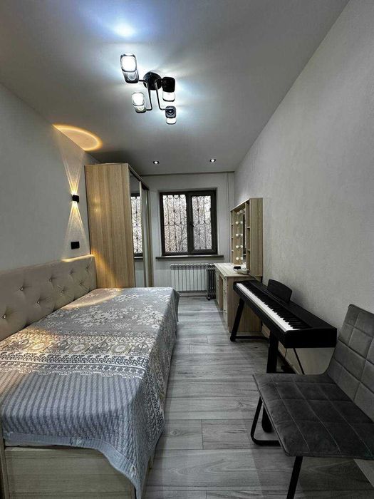 Продаётся 3х комнатная квартира - Метро Новза