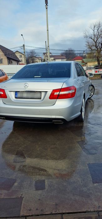 Mercedes-Benz E350 W212