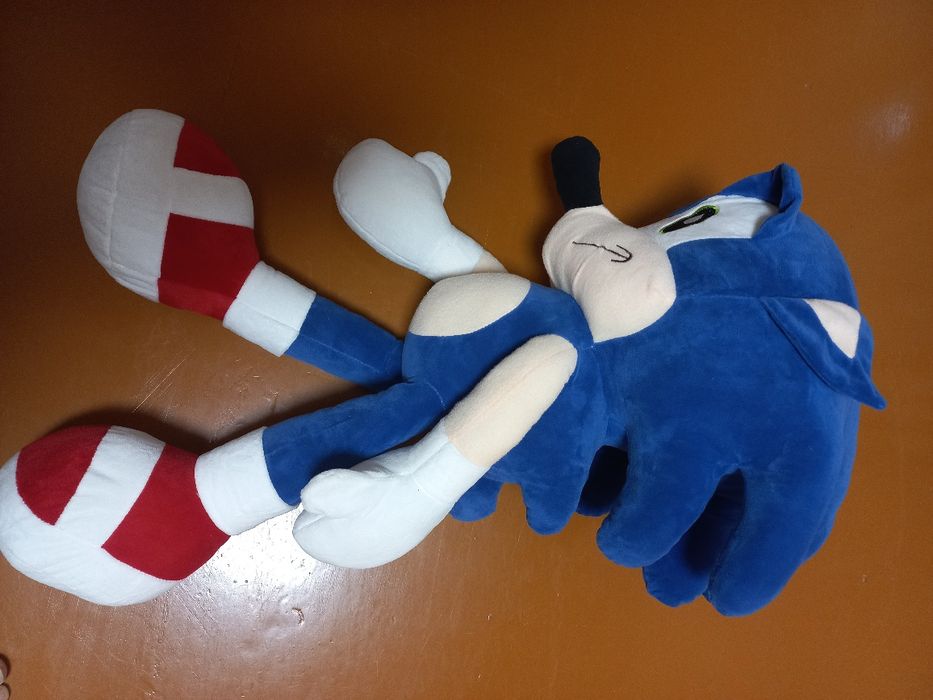 Продаю мягкая игрушка Соник