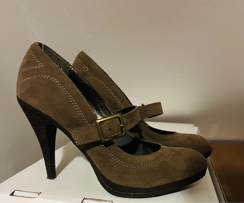 Pantofi si sandale elegante toc inalt 38