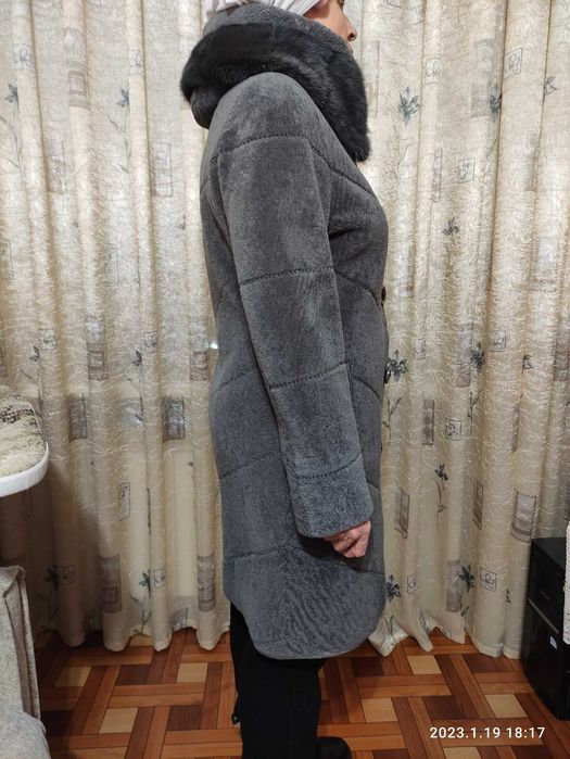 Шуба женская, каракуль стриженный