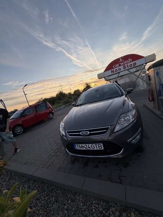 FORD Mondeo 2010 — imagine 2