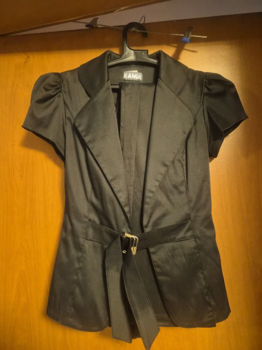 Костюми на различни марки летни и зимни