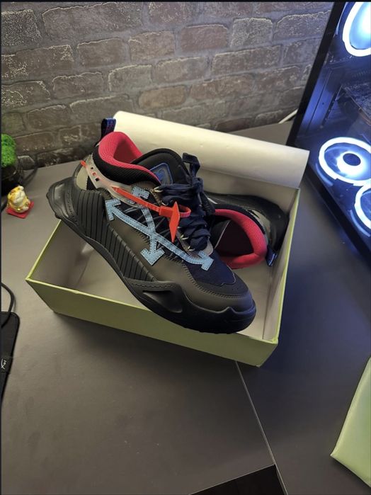 Кроссовки off white odsy-1000