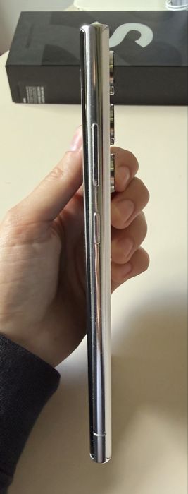 Samsung Galaxy S22 Ultra 512GB Stare foarte bună, utilizat