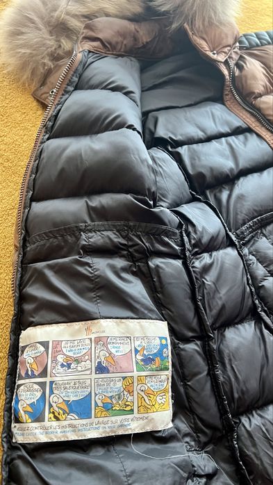 Пухено яке Монклер с яка естествен косъм