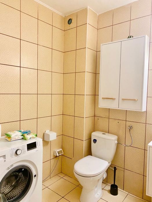 2 camere str. Școlii, 75 mp ,