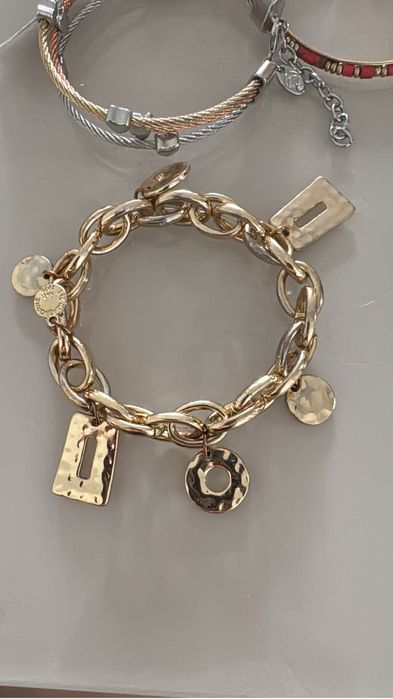 Браслеты на лето