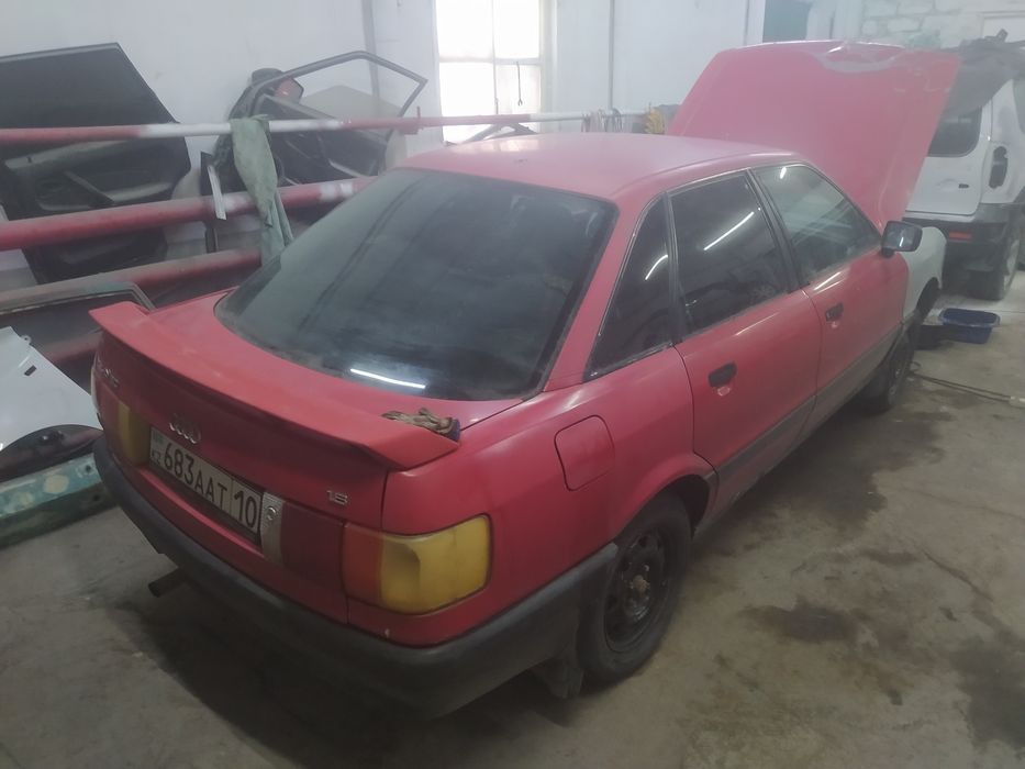 Продам Ауди 80 б3