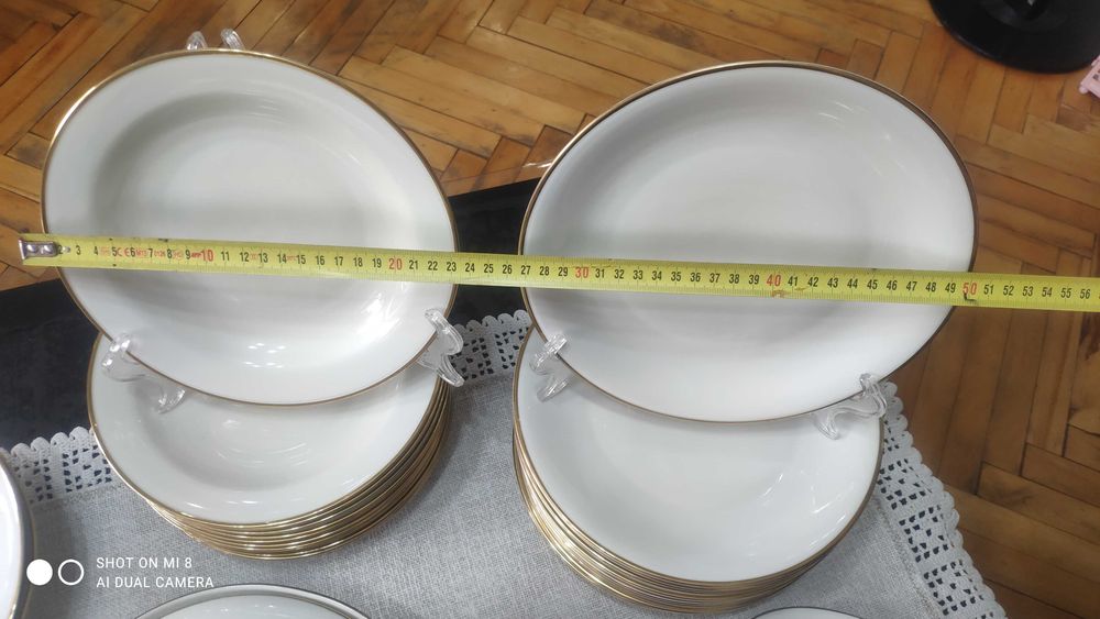 33 части Немски Порцеланов Kомплект за Хранене Bavaria Efenbein