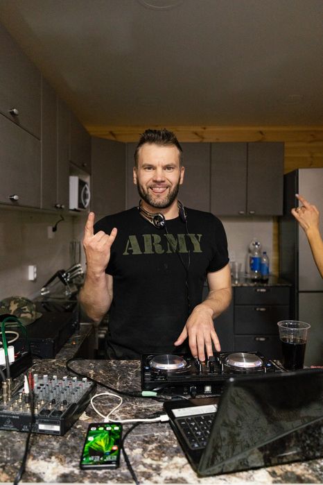 Ди'джей в Астане