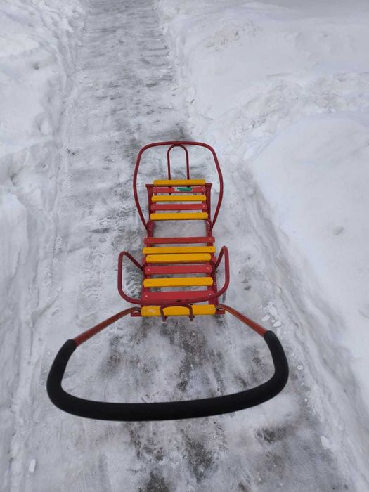 Продам детские санки для двоих