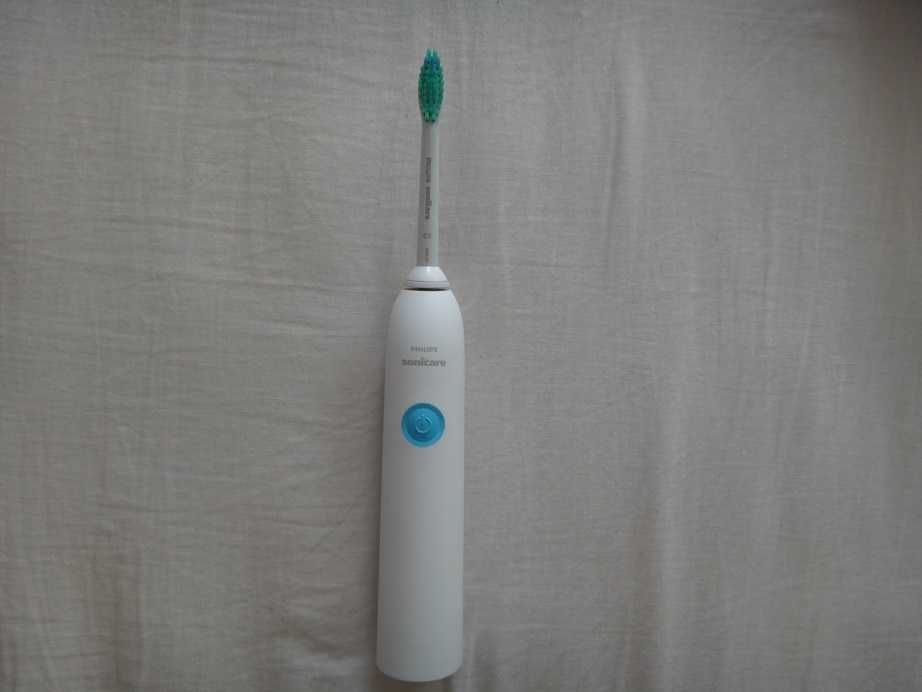 Електрическа звукова четка за зъби Philips Sonicare DailyClean 1100