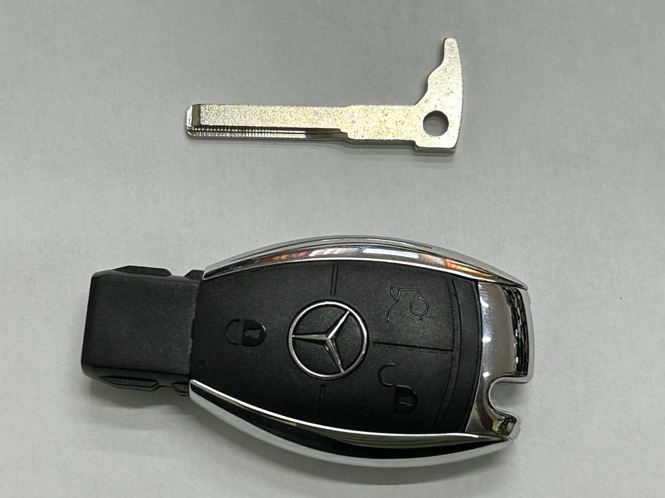 Carcasa Cheie Mercedes – Model „Lacrima” cu 3 Butoane  2 Baterii