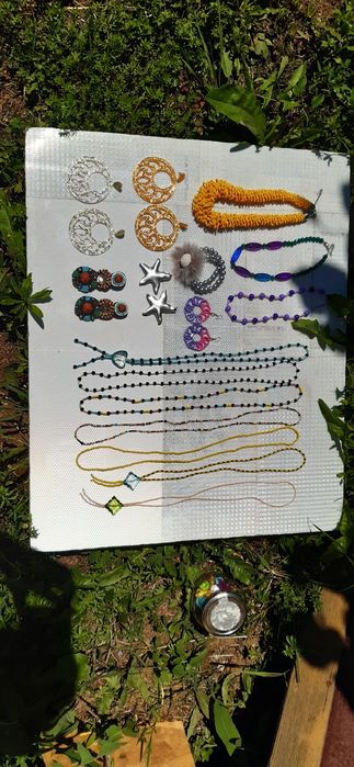 Продавам Дамски бижута