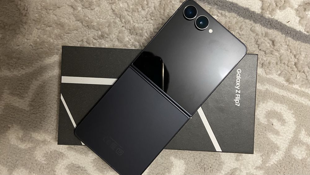 Samsung z flip 7 256gb