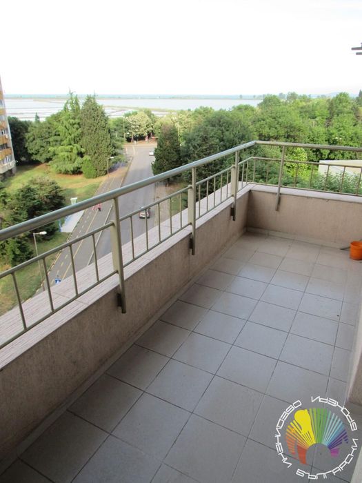 Дава се под наем Двустаен апартамент в Бургас, Зорница - 82 кв.м за 408 € - Снимка #13