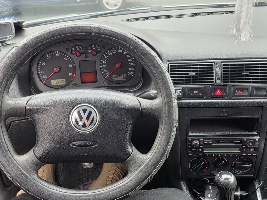 Vw Golf 4 1.6  16 v 105 cp