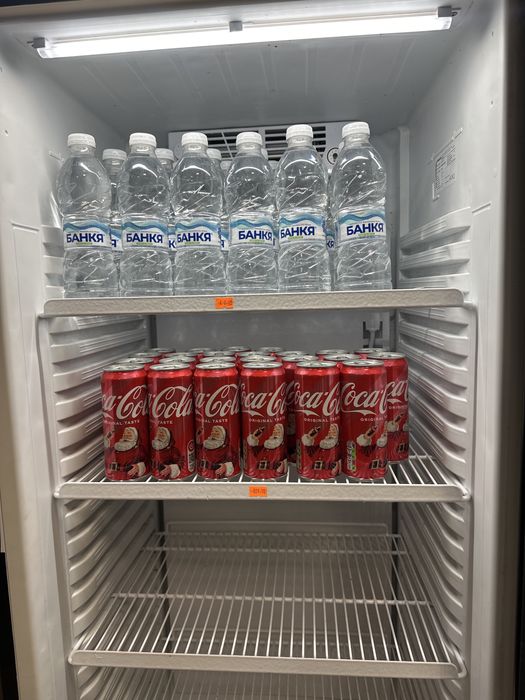 Хладилна витрина Snaige