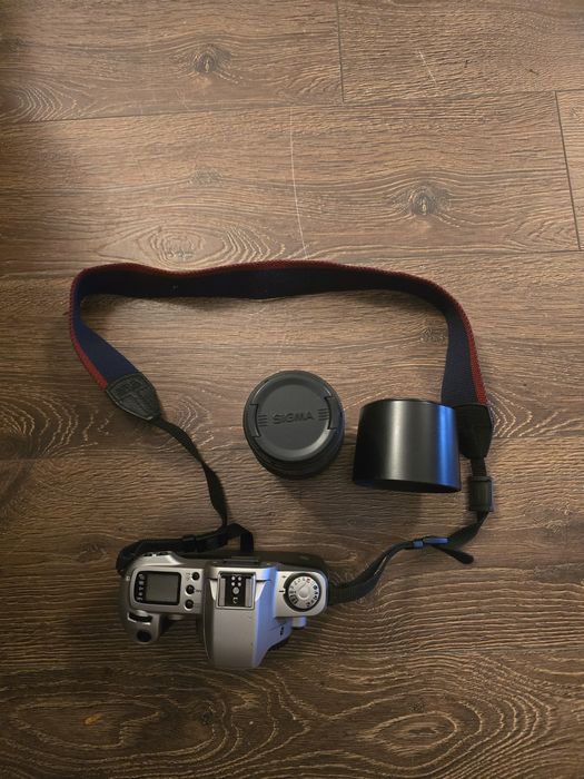 Canon 500 N pe film cu teleobiectiv Sigma