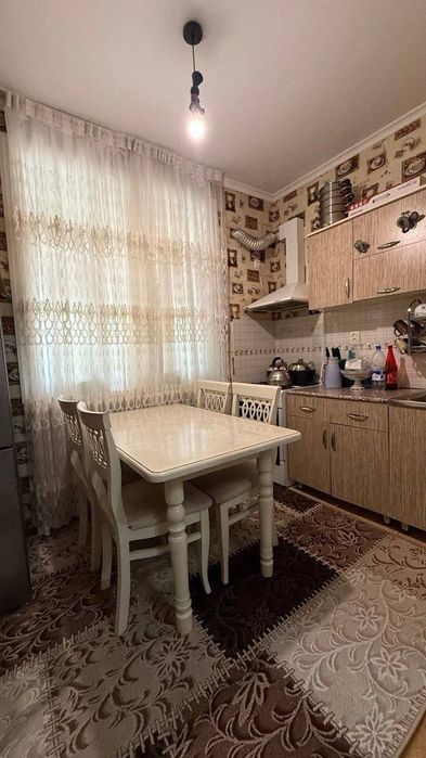 Юнусабад 19кв 2/1/5. 60м² парковка,подвал,огород