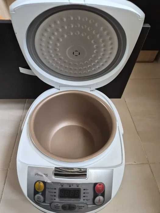 Мултикукър Philips
