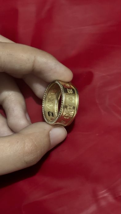 Золотое украшение