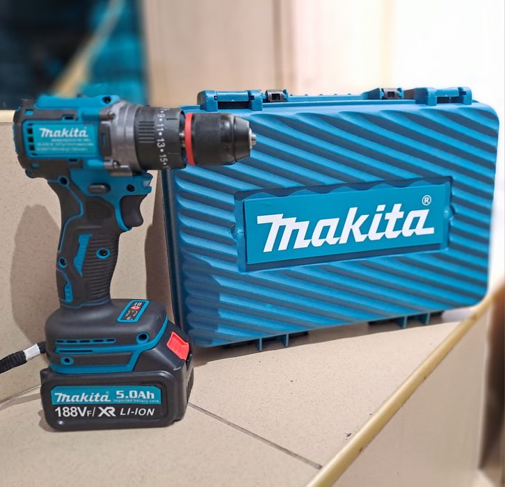 Шуруповерт Makita ударный