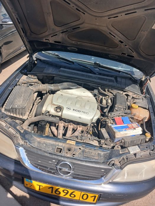 Opel vectra 1.8 2000г.