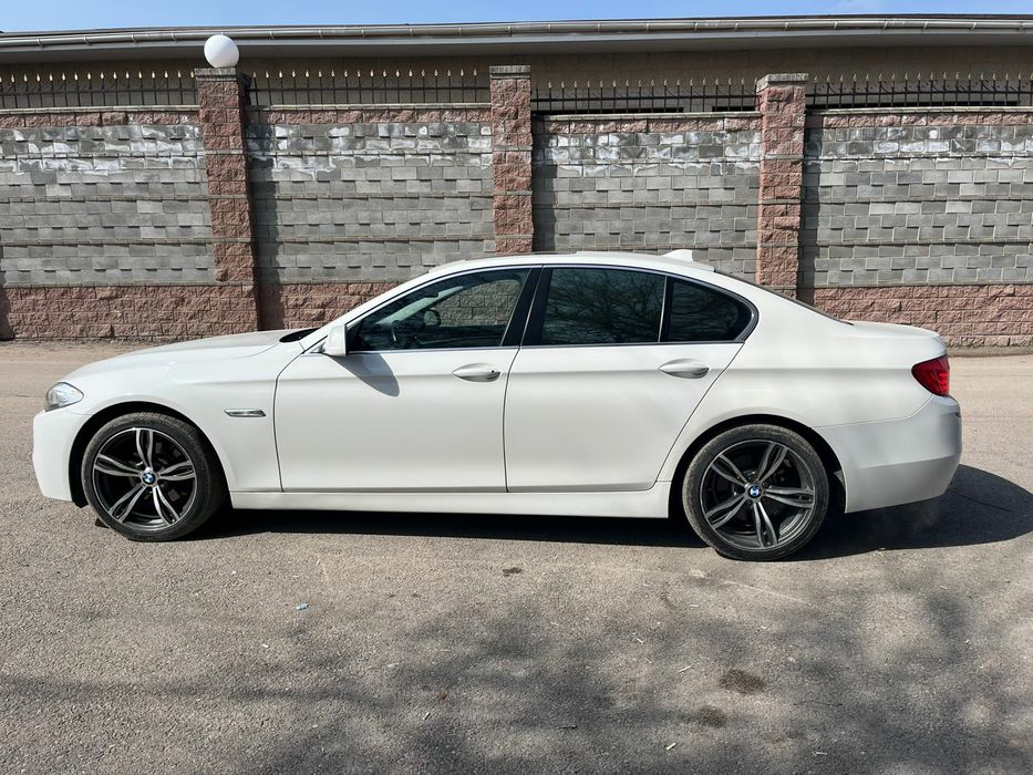 Продам Bmw 528i f 10