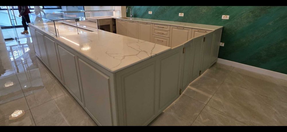 Ansamblu vitrine frigorifice pentru patiserie "CIAM" si accesorii