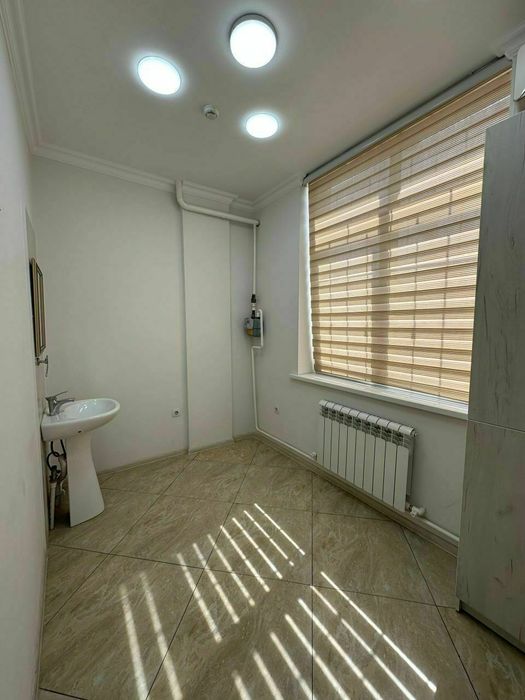 Сдаётся помещение 120 м² у моста Топович — 7 комнат + холл