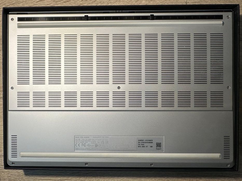 asus rog  ZEPHYRUS G16 OLED