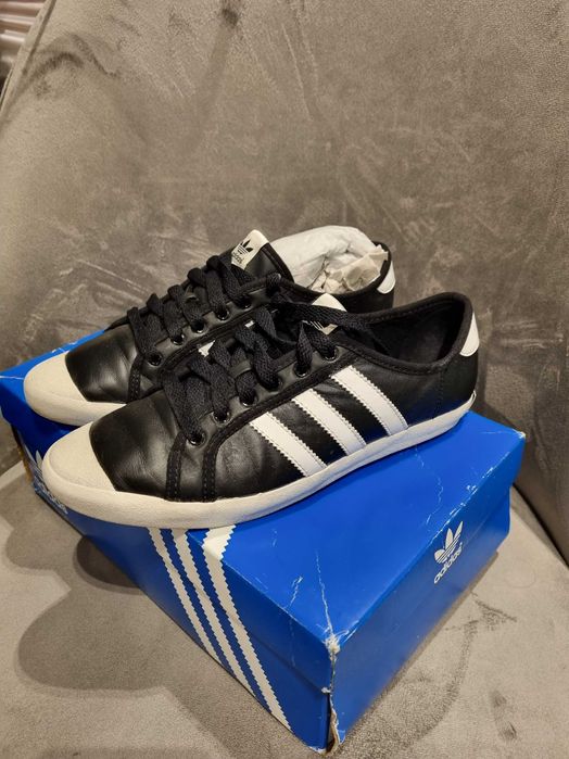 Adidas  оригинални 37 1/3