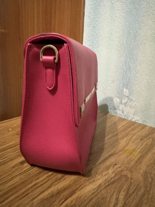 женские сумочки liu jo и furla