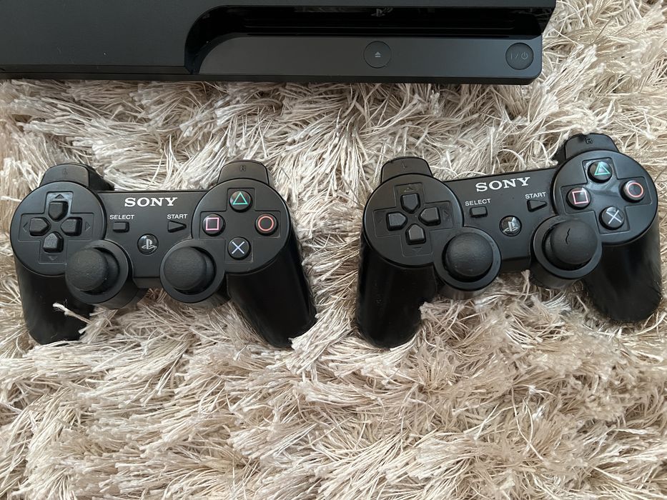 PS3 500GB+ 2 controllere + GTA V