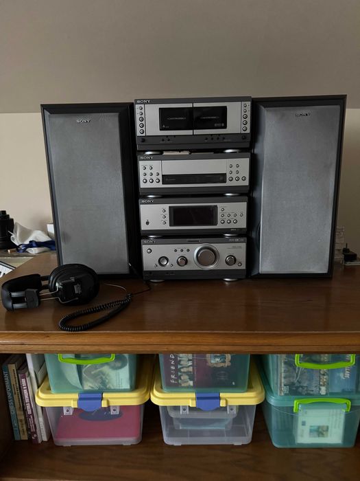 Продам музыкальный центр Sony MHC-S7AV