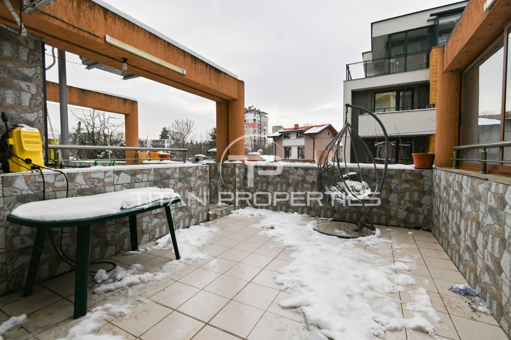Продава се Тристаен апартамент в София, Свобода - 160 кв.м за 1875 €/кв.м - Снимка #11