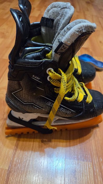 коньки bauer Supreme m5 pro 2.5 +стельки  bauer aetrex orthotics