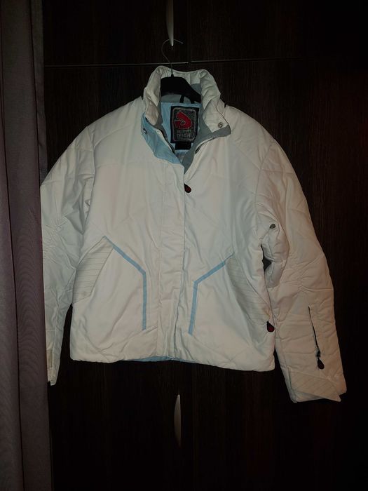 Изгодно дамски ски якета и мъжки ски панталон