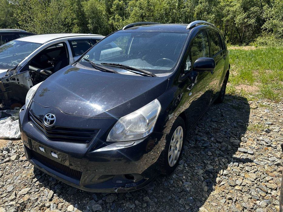 На части Toyota Verso 2.0 дизел 126 к.с., 2009 година