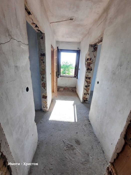 Продава се Къща в с. Златна нива, Област Шумен - 122 кв.м за 285 €/кв.м - Снимка #3