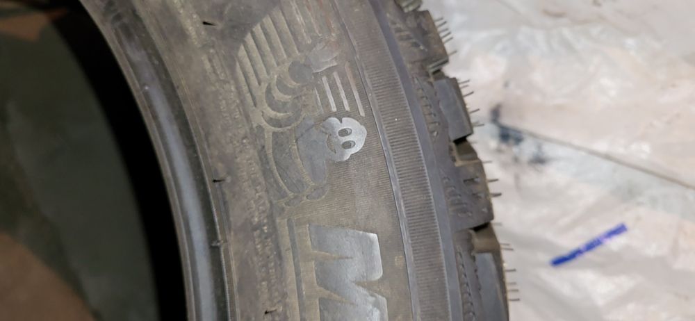 Комплект шин на автомобиль