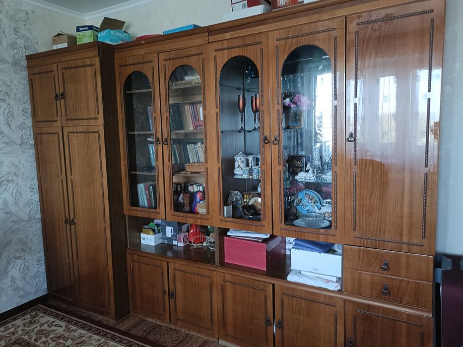 Продам шкаф стенку